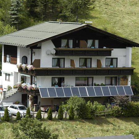 Gaestehaus Winsauer Mittelberg Exterior foto