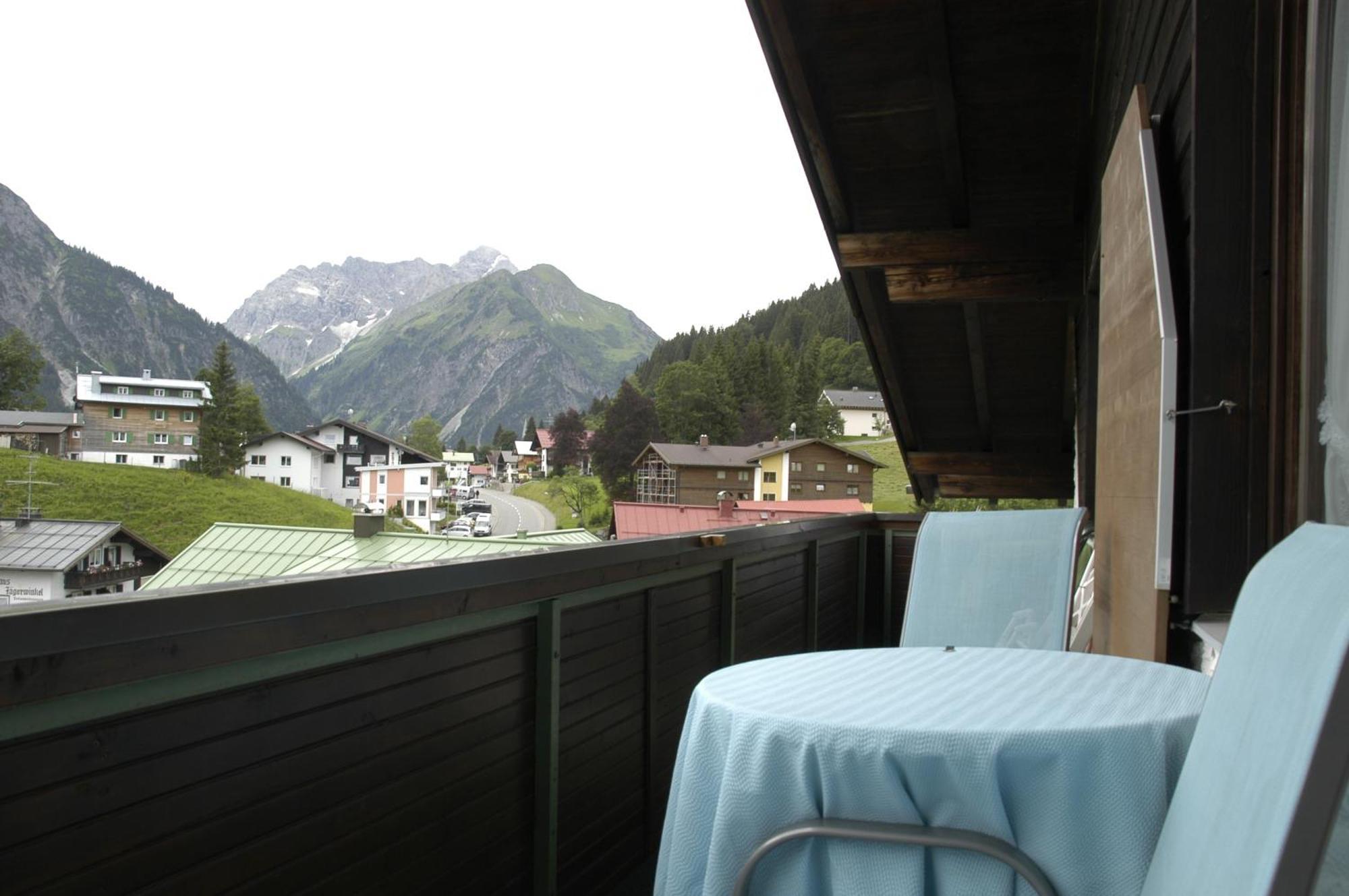 Gaestehaus Winsauer Mittelberg Exterior foto